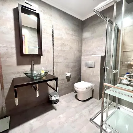 Housingleon - Centro Colon * León