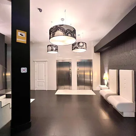 Housingleon - Centro Colon Appartement
