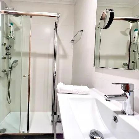 Housingleon - Centro Colon Appartement