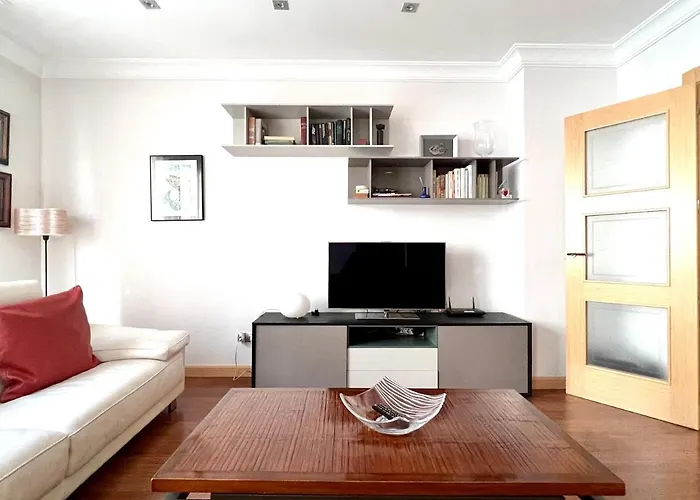 Housingleon - Centro Colon * León