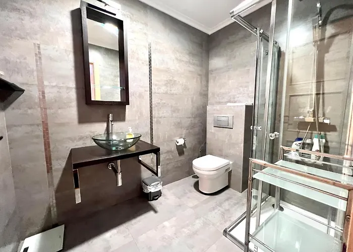 Housingleon - Centro Colon * León