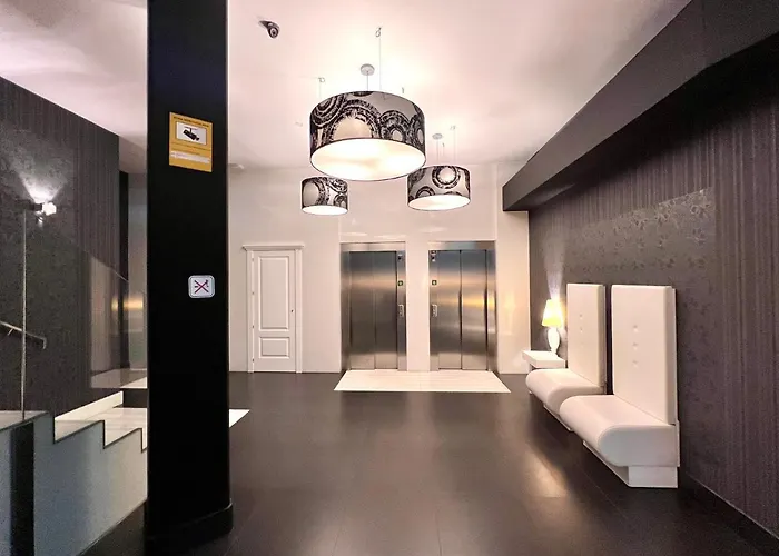 Housingleon - Centro Colon Apartment