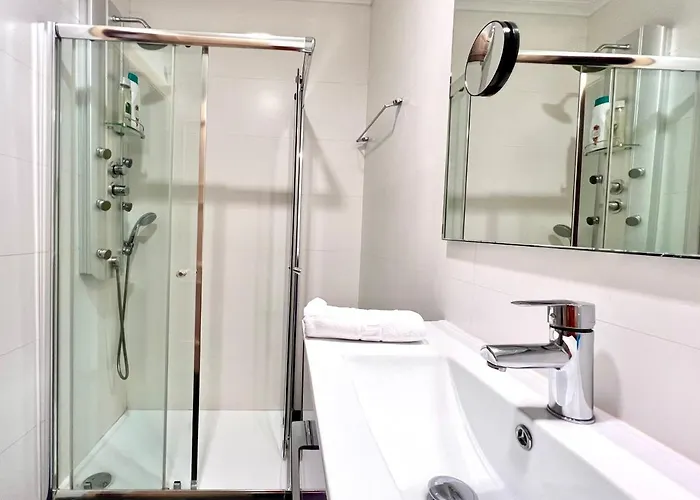 Housingleon - Centro Colon Apartment