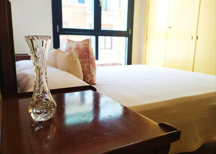 Housingleon - Centro Colon Apartment Leon